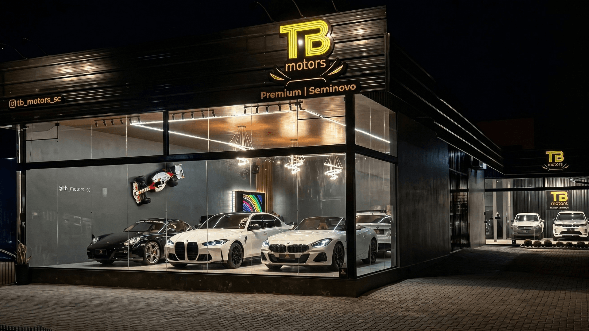 Showroom TB Motors